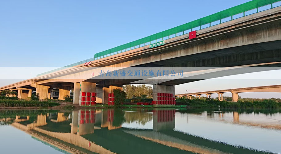 桥墩固定式FRP防撞设施 钢覆复合材料 耐腐蚀防船撞装置 防腐耐磨经久耐用